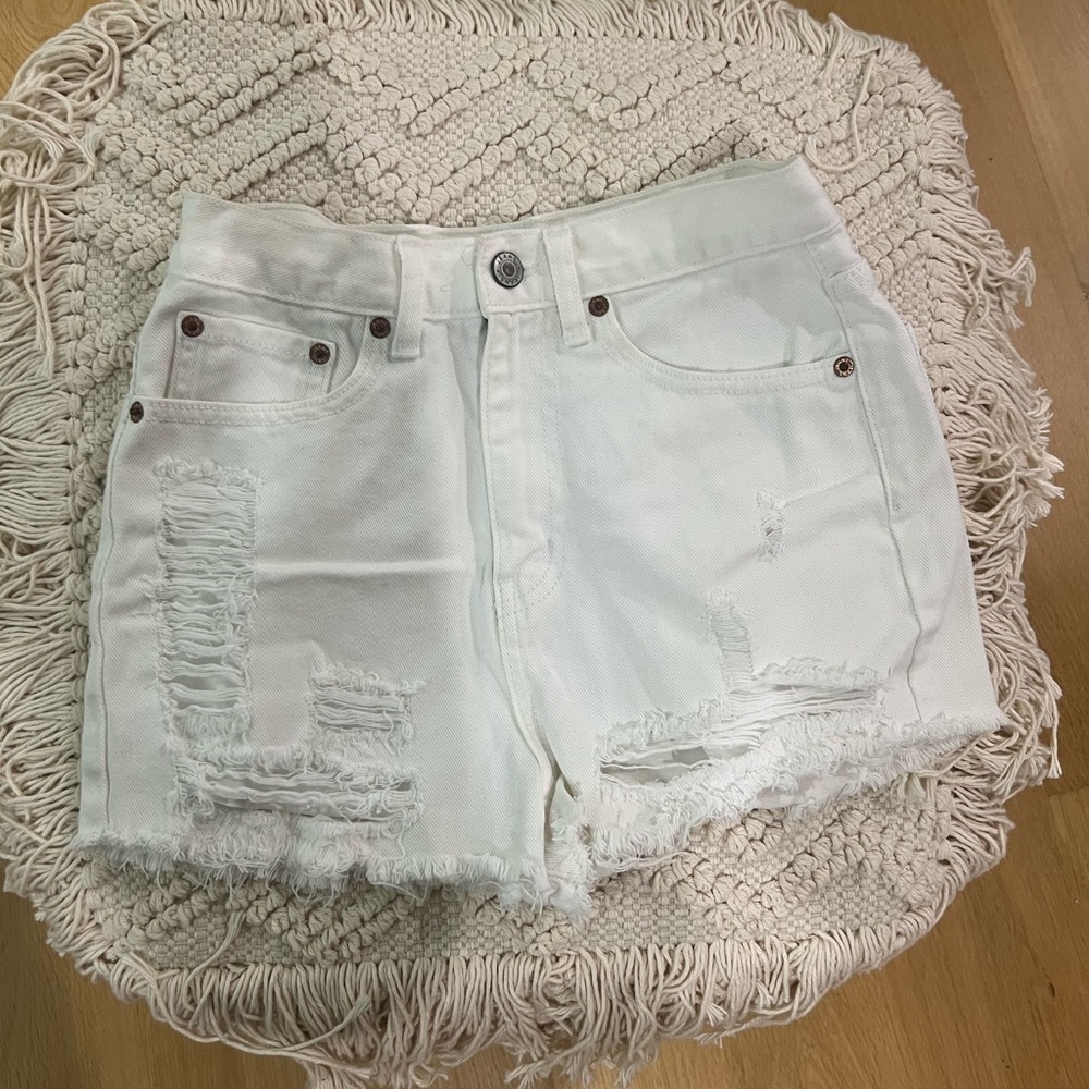 Vestique White Distressed Denim Shorts - Picture 3 of 5